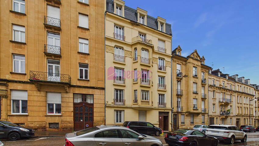 59614907a - Attribut alt par défaut.