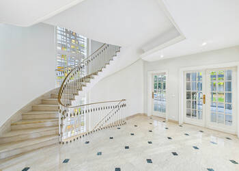 59525592c - Attribut alt par défaut.