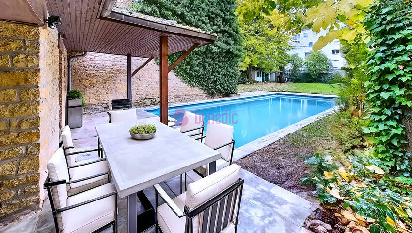 59525592r - Attribut alt par défaut.