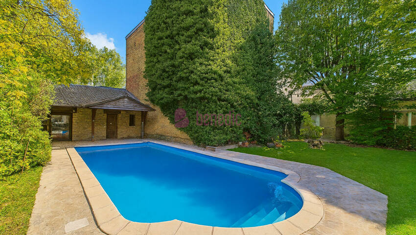 59525592a - Attribut alt par défaut.