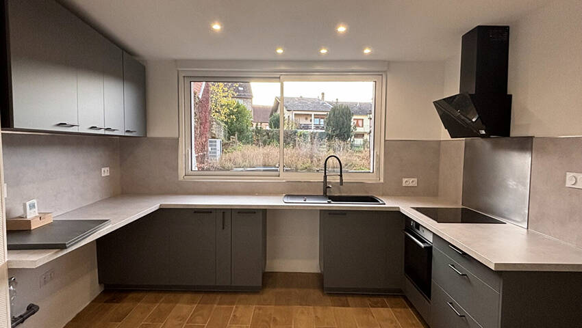 59590789b - Attribut alt par défaut.