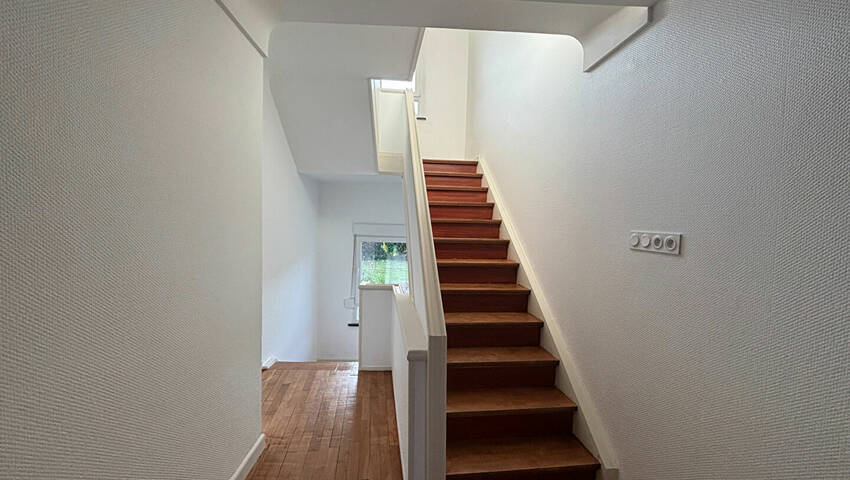 59590789e - Attribut alt par défaut.