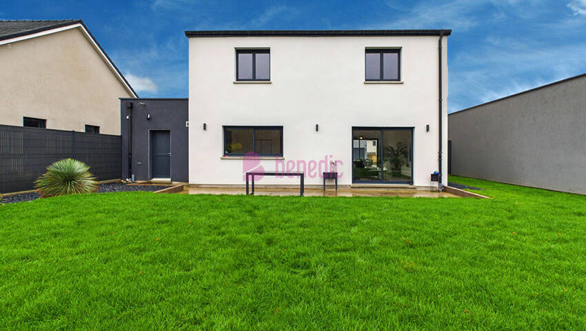 59620609b - Attribut alt par défaut.