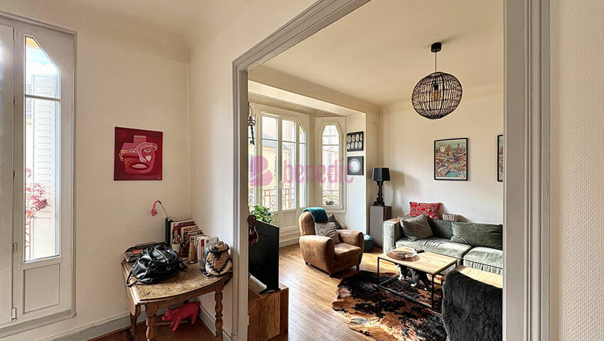 59619159b - Attribut alt par défaut.