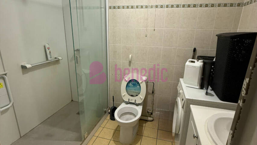 59633705c - Attribut alt par défaut.