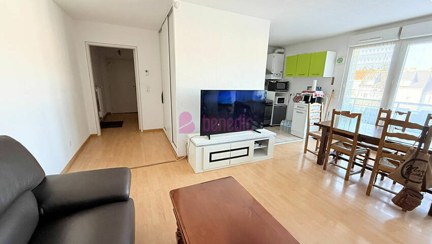 59633705a - Attribut alt par défaut.