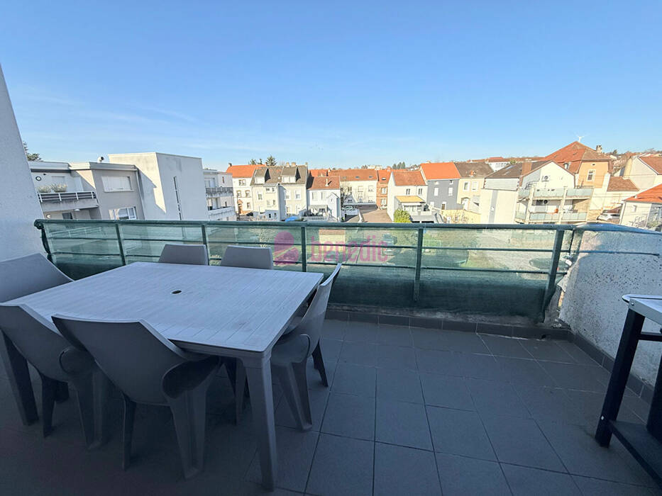 59633705b - Attribut alt par défaut.