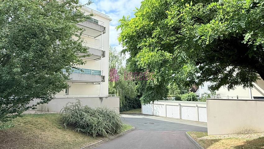 59633705f - Attribut alt par défaut.