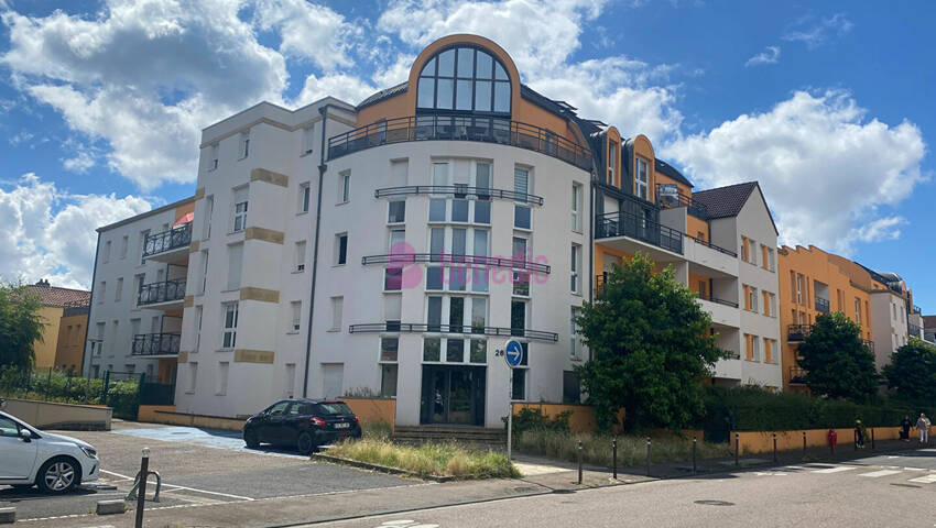 8461995a - Attribut alt par défaut.