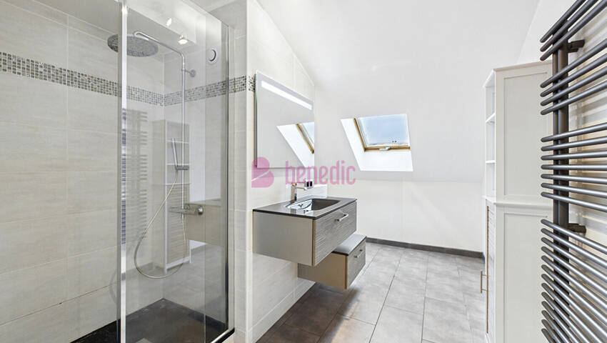 8461995l - Attribut alt par défaut.