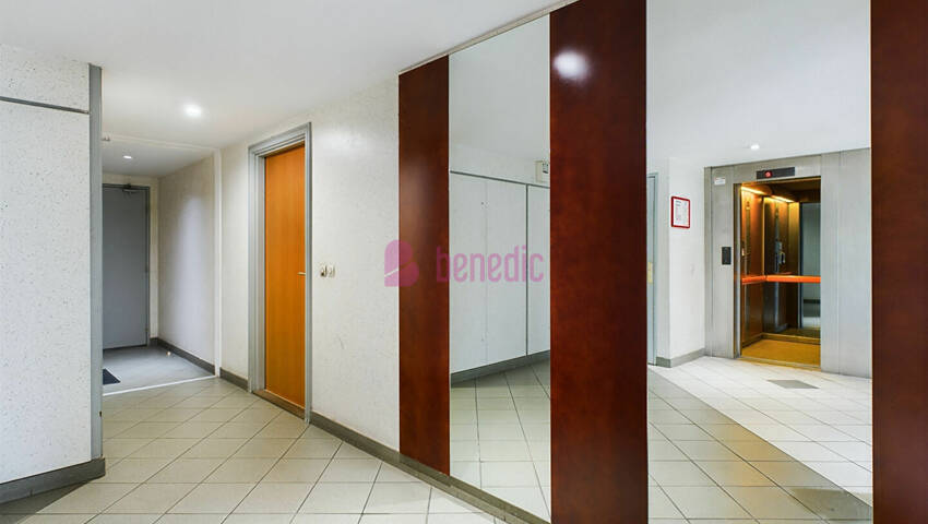 8461995p - Attribut alt par défaut.