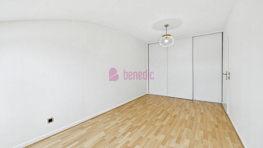 8461995v - Attribut alt par défaut.