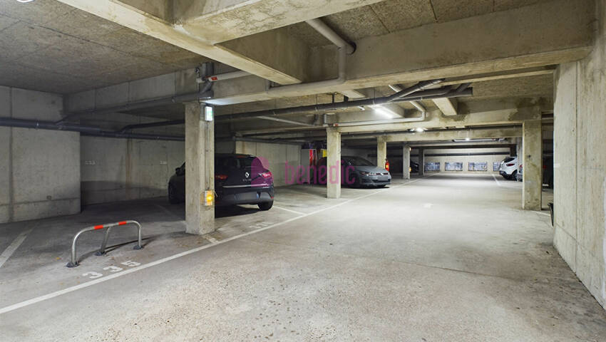 8461995r - Attribut alt par défaut.