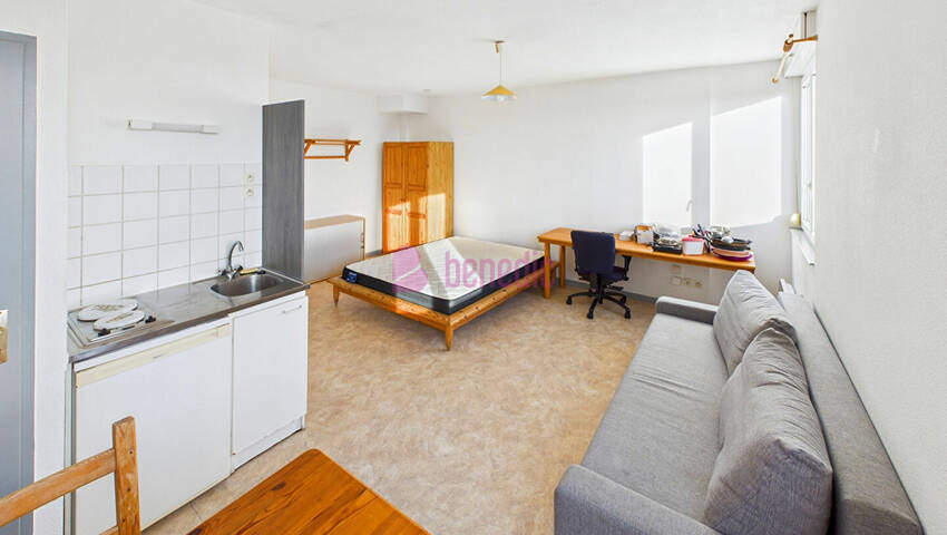 59407048e - Attribut alt par défaut.