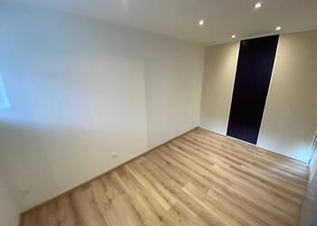 58123660c - Attribut alt par défaut.