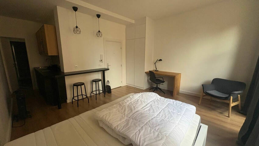 59145979b - Attribut alt par défaut.