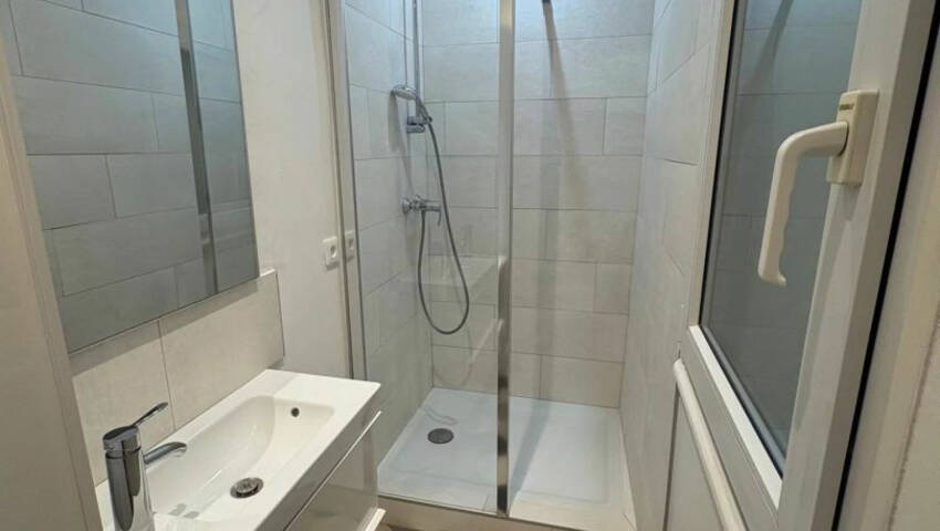 59145979d - Attribut alt par défaut.