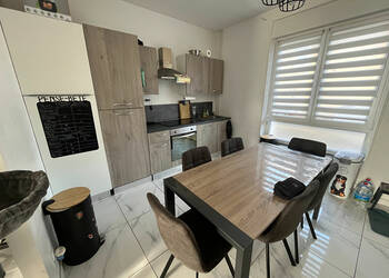 59514017c - Attribut alt par défaut.