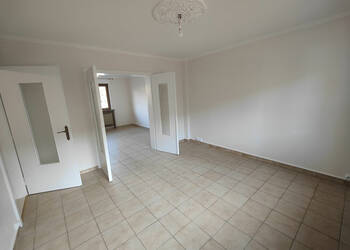 59623825a - Attribut alt par défaut.