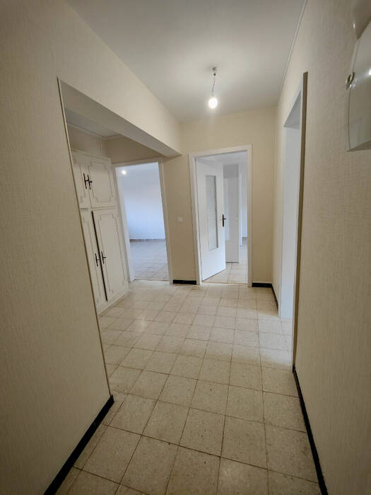 59623825c - Attribut alt par défaut.