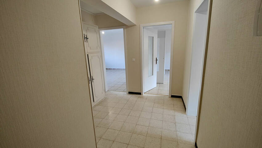 59623825d - Attribut alt par défaut.