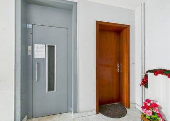 59623825b - Attribut alt par défaut.