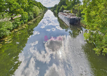 59522688b - Attribut alt par défaut.