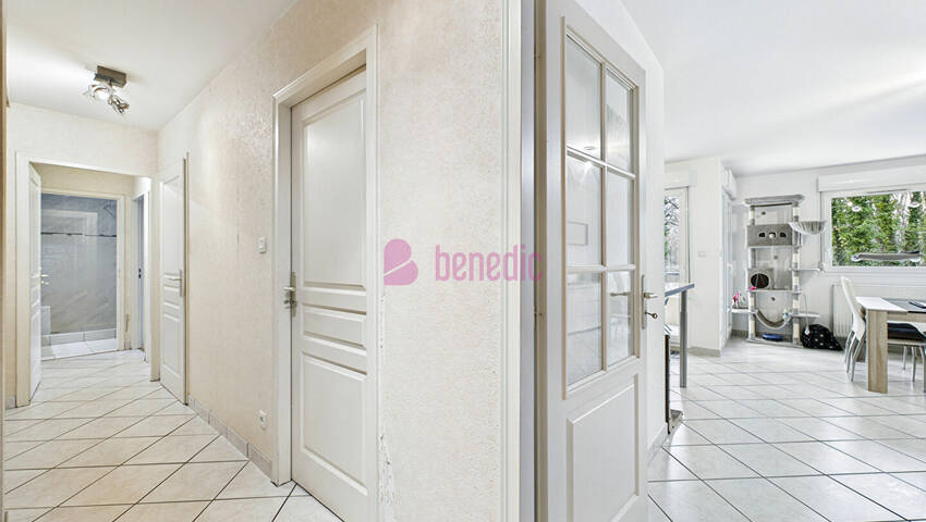 59522688j - Attribut alt par défaut.