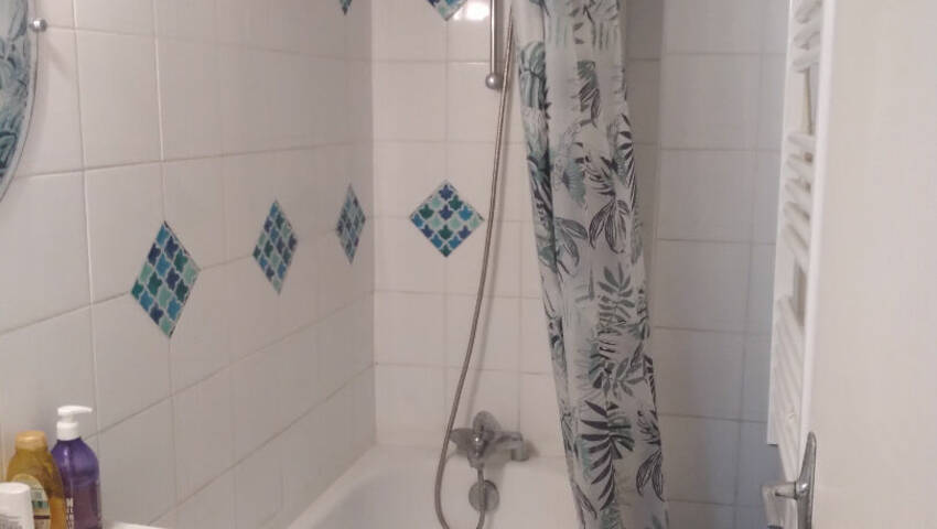 59632233c - Attribut alt par défaut.