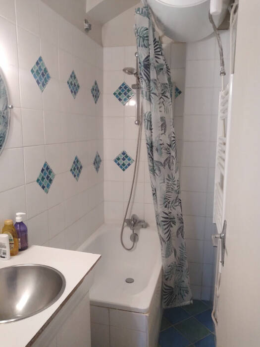 59632233c - Attribut alt par défaut.