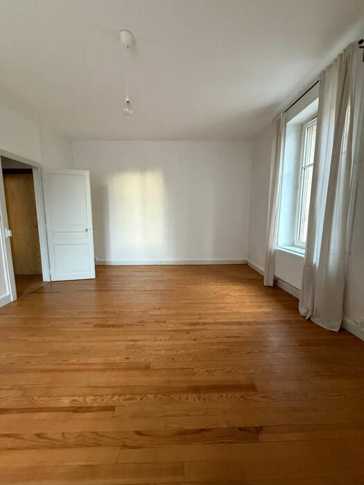 59663242b - Attribut alt par défaut.