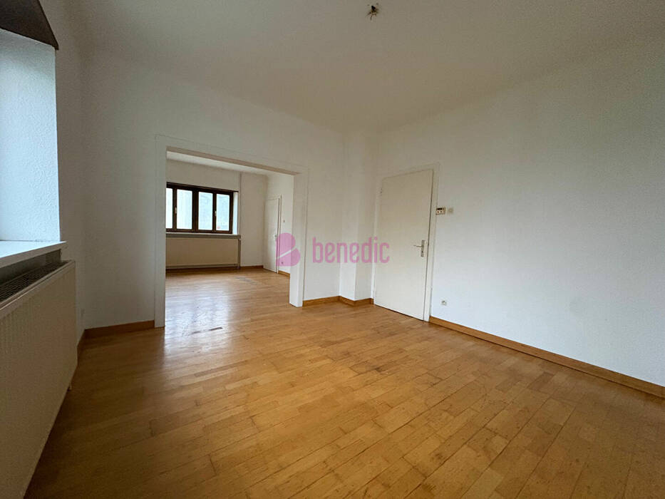 59668392b - Attribut alt par défaut.