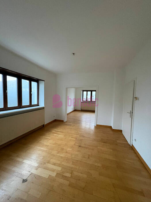 59668392c - Attribut alt par défaut.