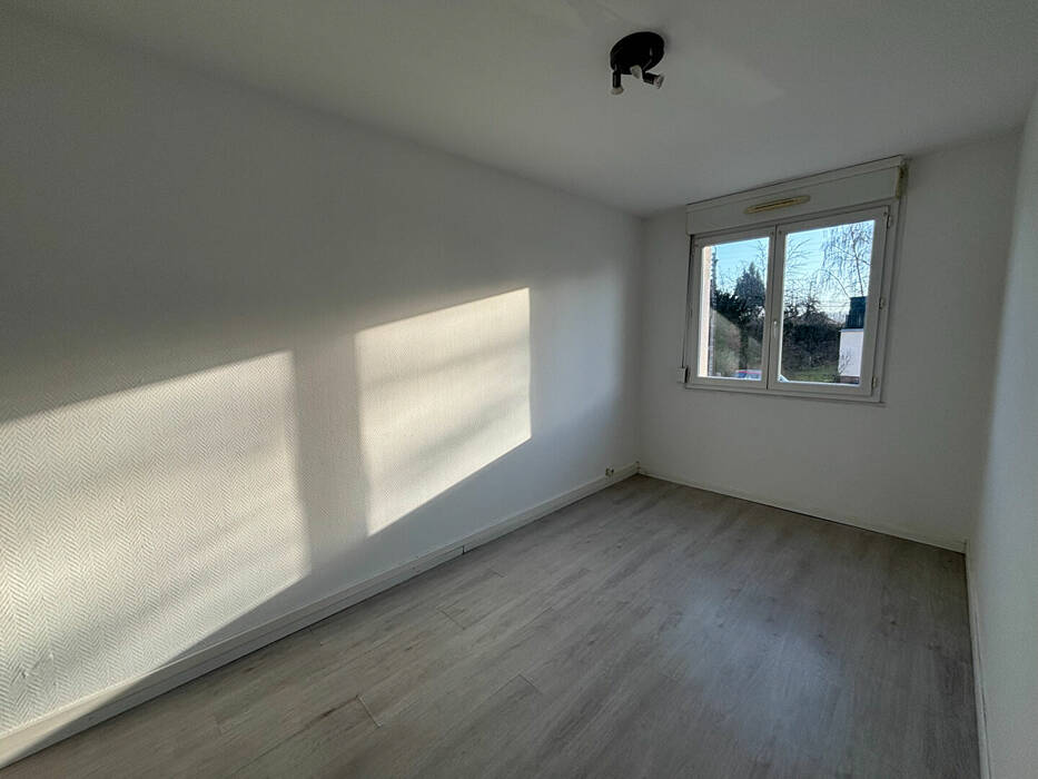 59648792d - Attribut alt par défaut.