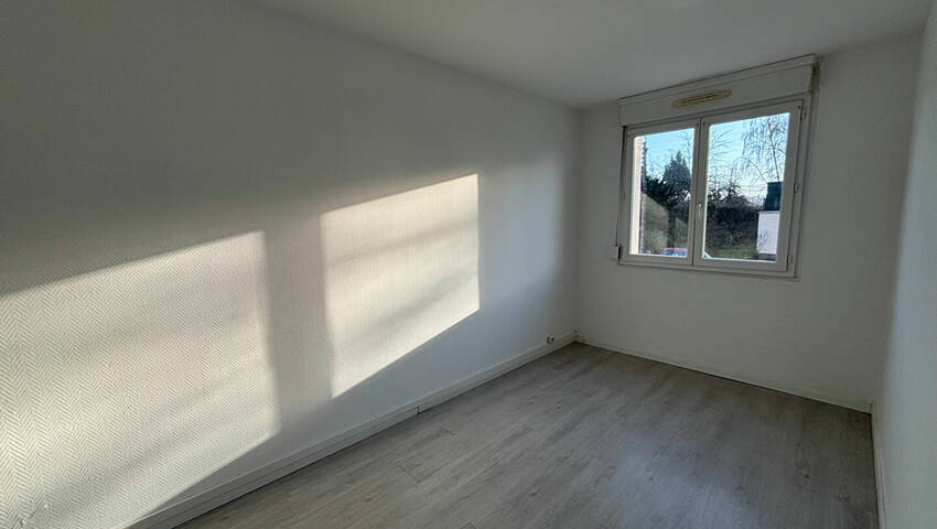 59648792d - Attribut alt par défaut.