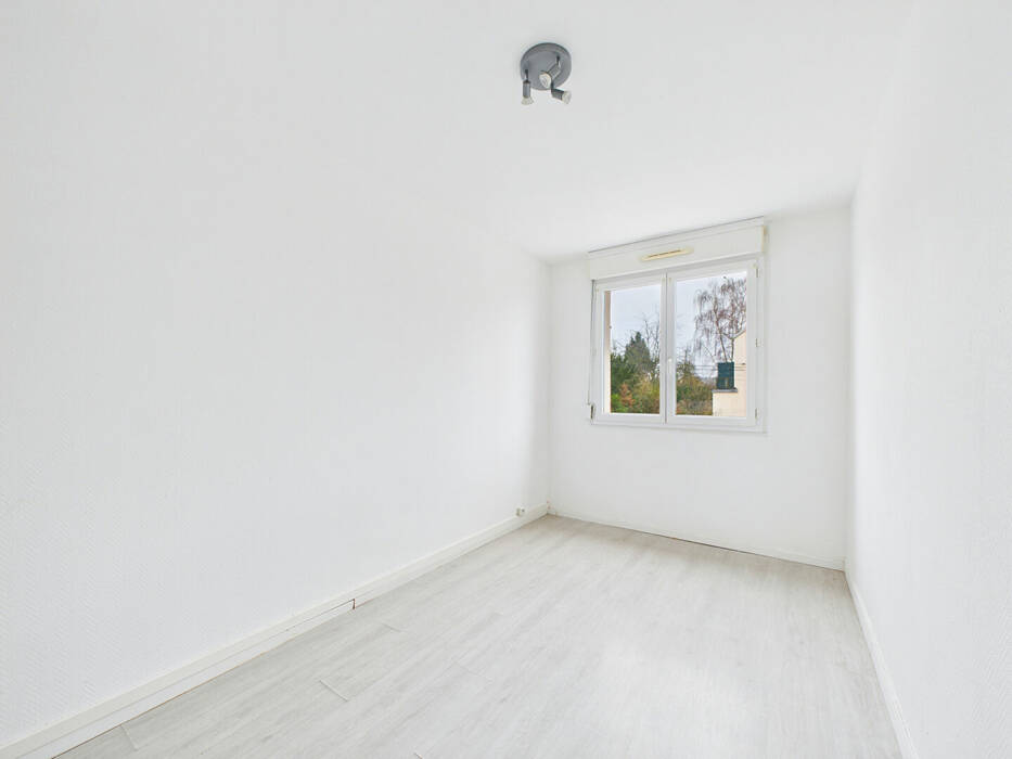 59648792b - Attribut alt par défaut.