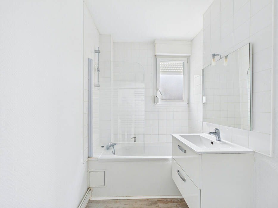 59648792c - Attribut alt par défaut.