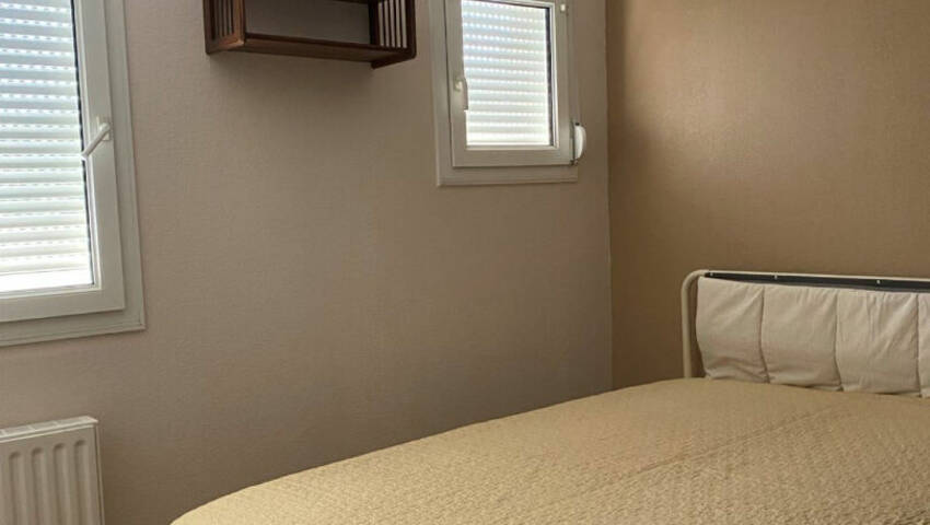 59669208c - Attribut alt par défaut.