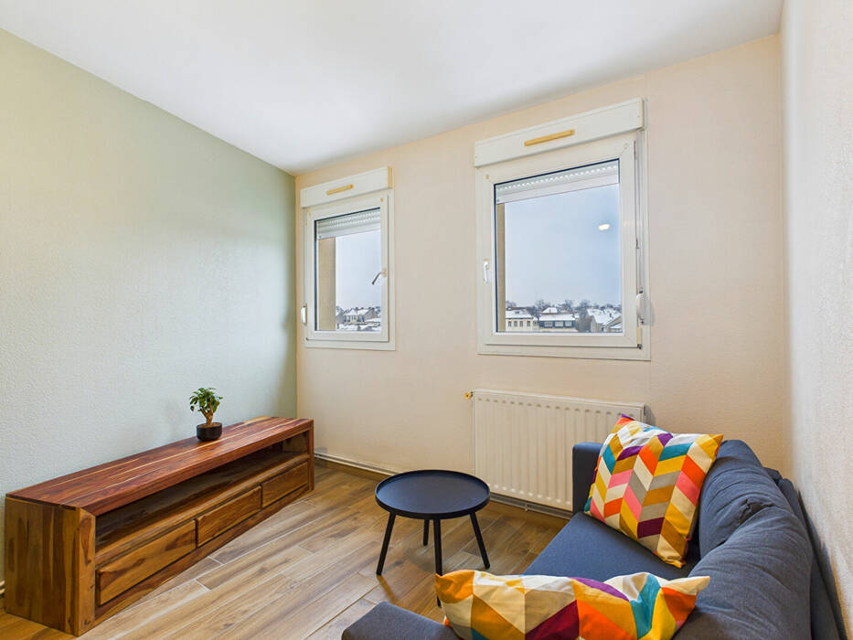 59669208b - Attribut alt par défaut.