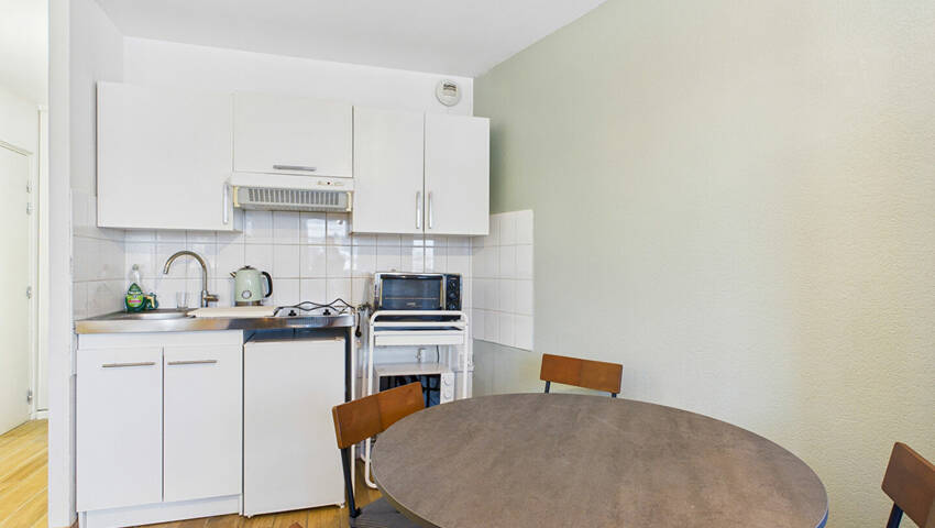 59669208c - Attribut alt par défaut.