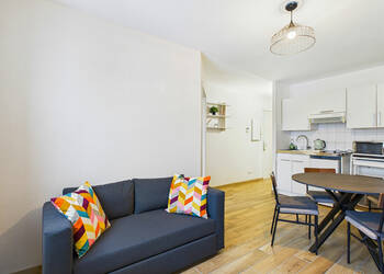 59669208b - Attribut alt par défaut.