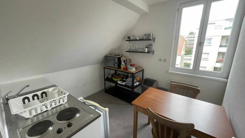 57071770c - Attribut alt par défaut.