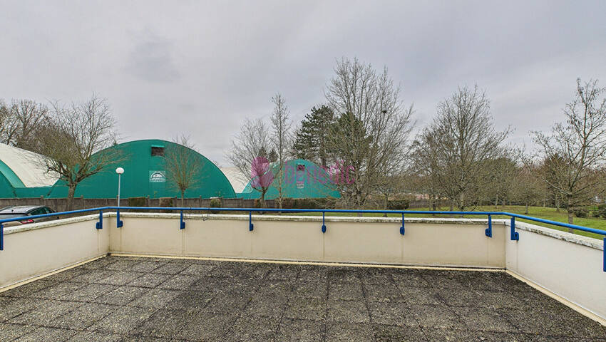 59027786d - Attribut alt par défaut.