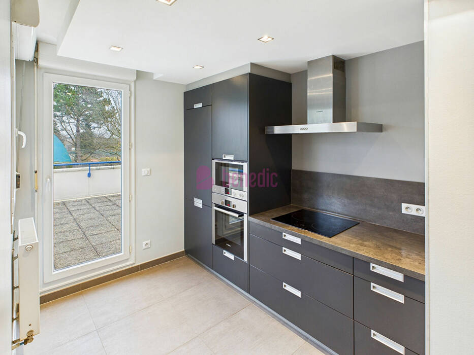 59027786e - Attribut alt par défaut.