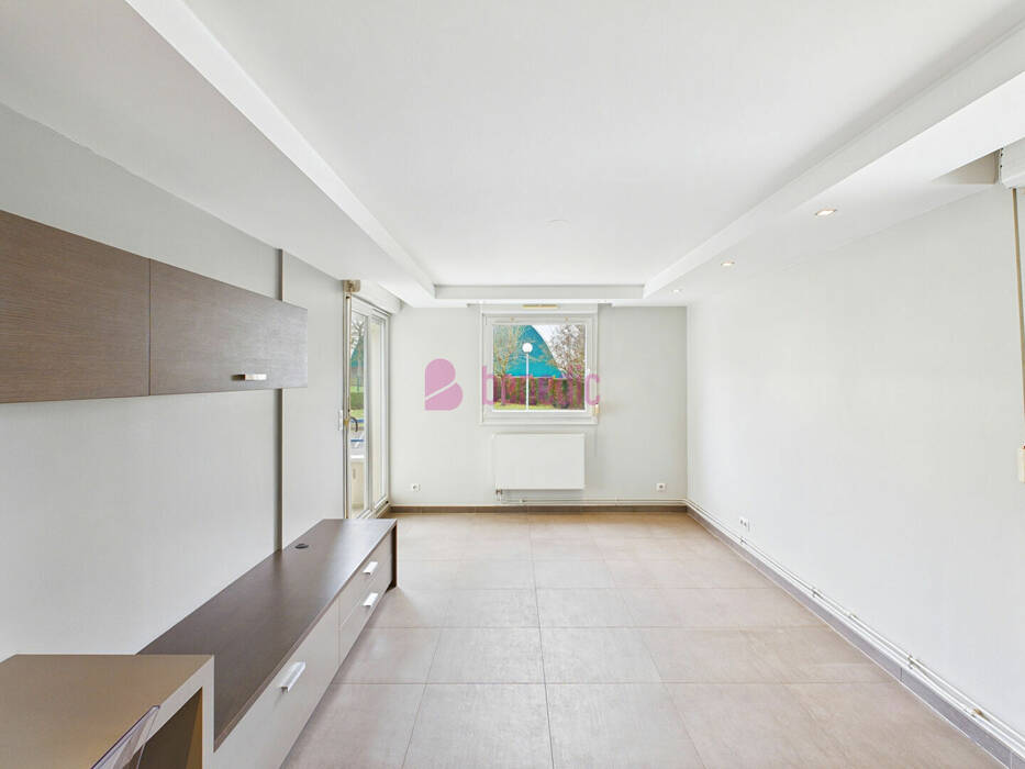 59027786g - Attribut alt par défaut.