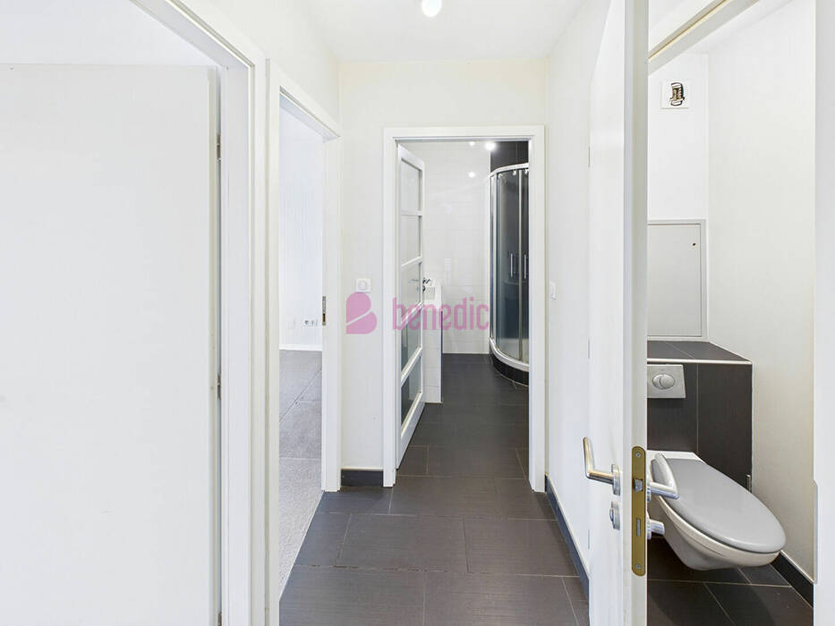 59027786l - Attribut alt par défaut.