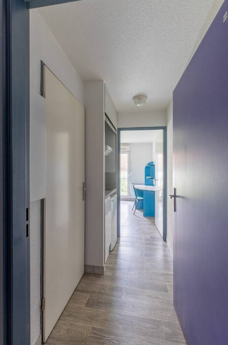 59684827d - Attribut alt par défaut.