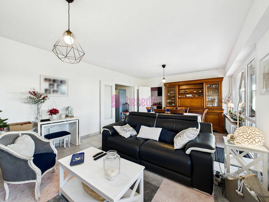 59649790b - Attribut alt par défaut.