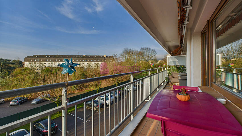 59649790c - Attribut alt par défaut.