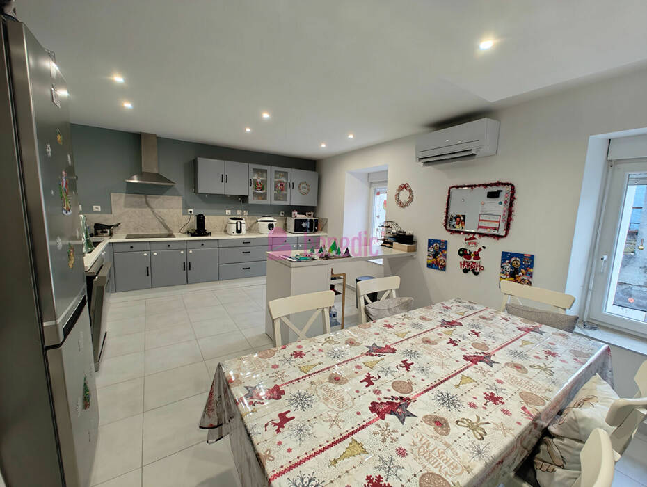 59477209b - Attribut alt par défaut.